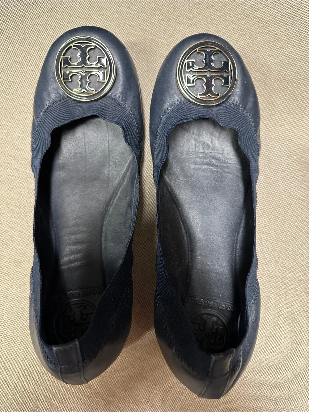 Tory Burch Navy blue Flats with Gold Logo Medallion size 6.5